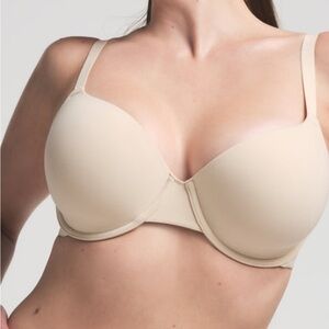 SKIMS NWT Fits Everybody T-Shirt Demi Bra 34C Sand